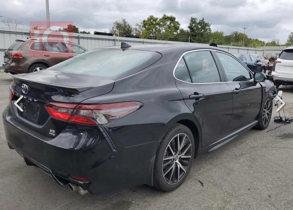 تويوتا كامري